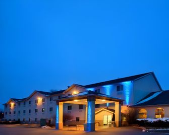 Baymont by Wyndham Galesburg - Galesburg - Edificio