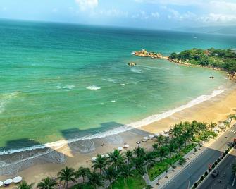 Muong Thanh Beach View Condominium Comfortzone - Nha Trang - Plaża