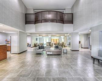 Wingate By Wyndham Charlotte Airport I-85/I-485 - שרלוט - לובי