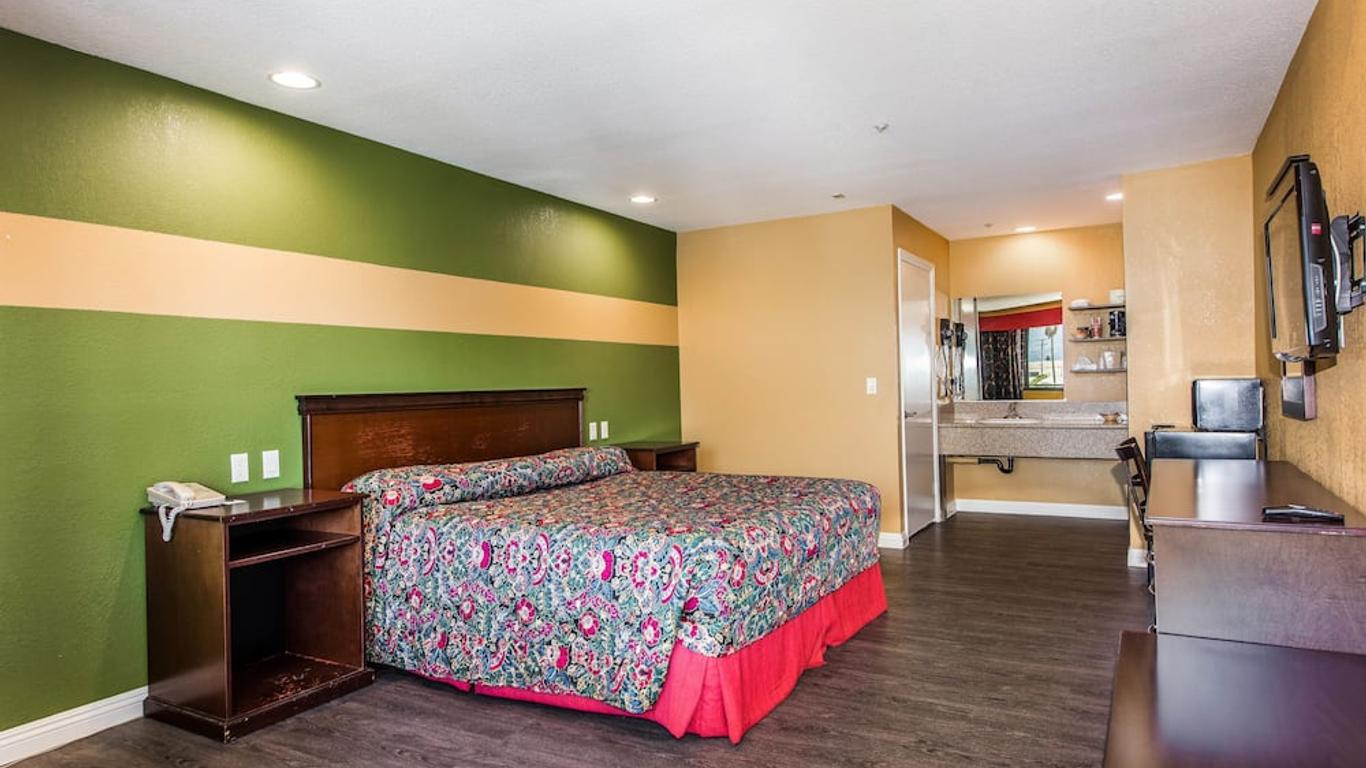 Budget Inn Anaheim / Santa Fe Springs