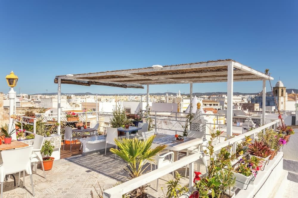 بنشن بيكوار