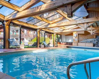 Hôtel Les Côtes, Résidence Loisirs et Chalets - Morzine - Piscine