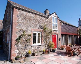 Jacobs Barn - Tavistock - Building