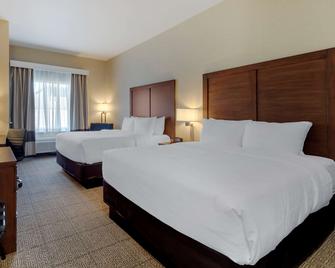 Comfort Inn and Suites Harrah - Harrah - Bedroom