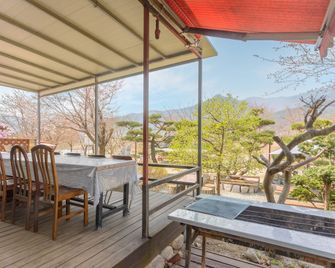 Gapyeong Ebenzer Pension - Gapyeong - Балкон