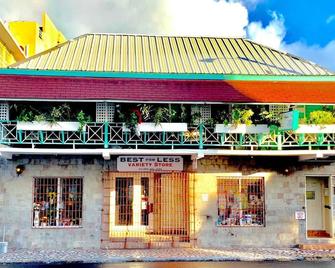 Seaview Inn - Basseterre - Building