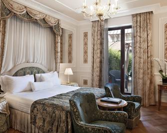 Baglioni Hotel Carlton - Milan - Bedroom