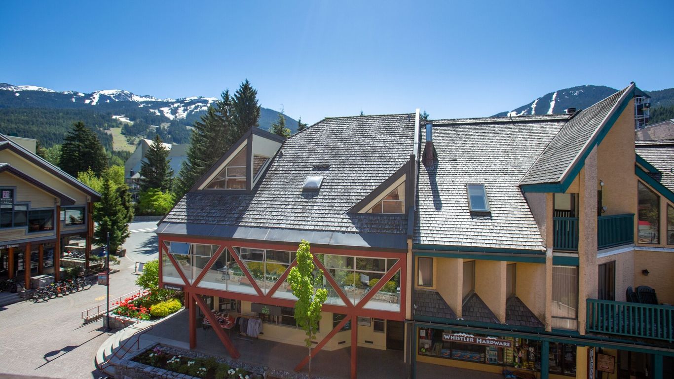 Blackcomb Lodge
