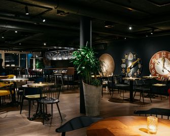 Ruby Claire Hotel Geneva - Ginebra - Restaurante