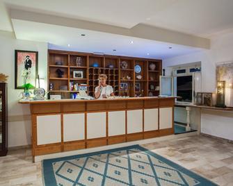 Hotel Sandalyon - San Teodoro