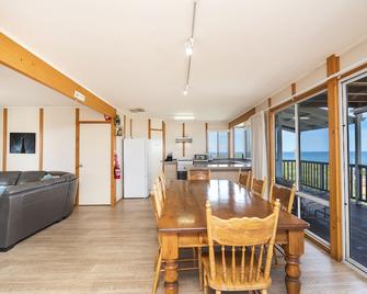 Ocean Vista Large Modern Home With Ocean Views - Woodridge - Comedor