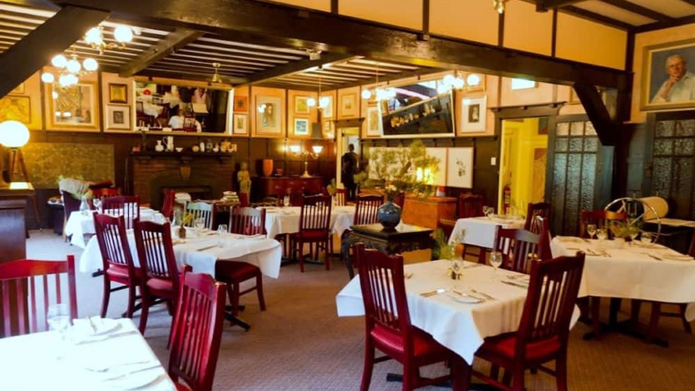 The Chalet Guesthouse and Studio