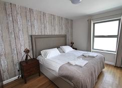 Corbiere Phare Apartments - Saint Brélade - Bedroom