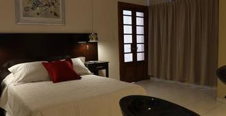 Eclat Suites - Villa Mercedes - Bedroom