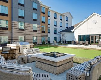 Homewood Suites by Hilton Ronkonkoma - Ronkonkoma - Edificio