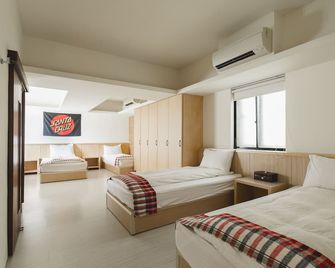 Lowpressure Surf Guesthouse - Donghe Township - Habitación