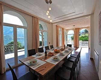 Villa Apollo - Oliveto Lario - Comedor