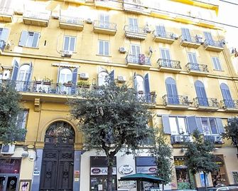 luxury - נאפולי - בניין