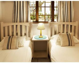 Vindoux Tree House Guest Farm & Spa - Tulbagh - Bedroom