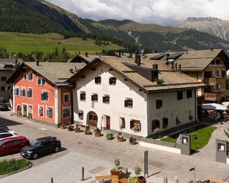 Hotel Chesa Rosatsch - Home of Food - Celerina/Schlarigna - Building