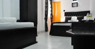 Villa Hotel - Trincomalee - Bedroom