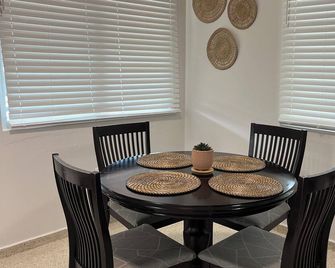 3-Bedroom House in Quebradillas - Quebradillas - Essbereich