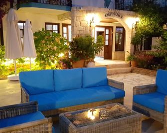 Amphora Hotel - Kaş - Patio