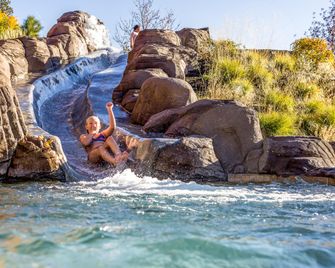 صن ريفر ريزورت - سونريفر - حوض السباحة