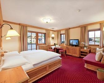 Eggerwirt Kitzbühel, Hotel & Restaurant - كيتزبوهيل - غرفة نوم