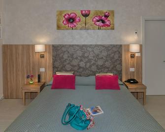 Hotel Giardino - Camaiore - Phòng ngủ