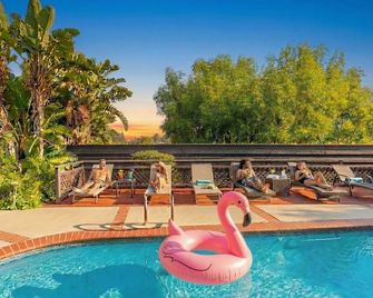 Mulholland Drive with Spa & Game Room - Los Ángeles - Pileta