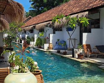 Kubuwatu Boutique Accommodation - Gili Trawangan - Pool