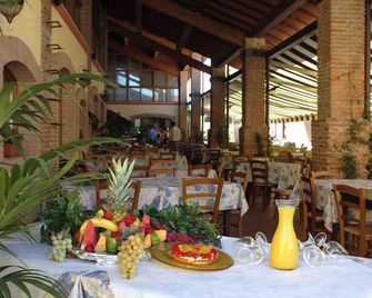 Holiday apartment in a beautiful holiday resort - Peschiera del Garda - Restaurante