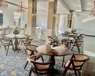 The Belvedere Kasauli - Kasauli - Restauracja