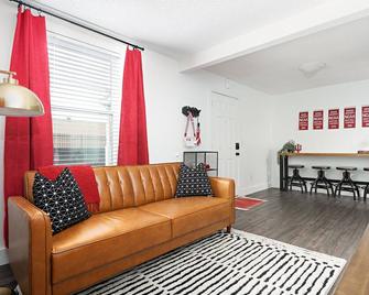 Assembly Hall Hideaway - Walk To Stadiums! - Bloomington - Sala de estar