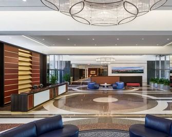 Bright Comfort in DC Apts - Arlington - Lobby