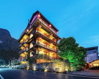 Yangshuo Mountain Nest Boutique Hotel - גילין - בניין