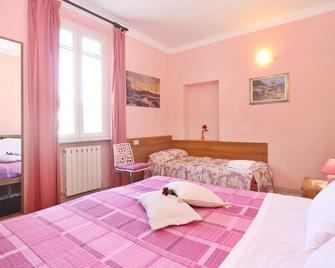 Affittacamere La Rosa - Lucca - Ložnice