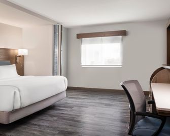 Even Hotel Ann Arbor S - University Area By IHG - Ann Arbor - Bedroom