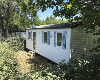 Les Bastides de Chanteraine - Aiguines - Building