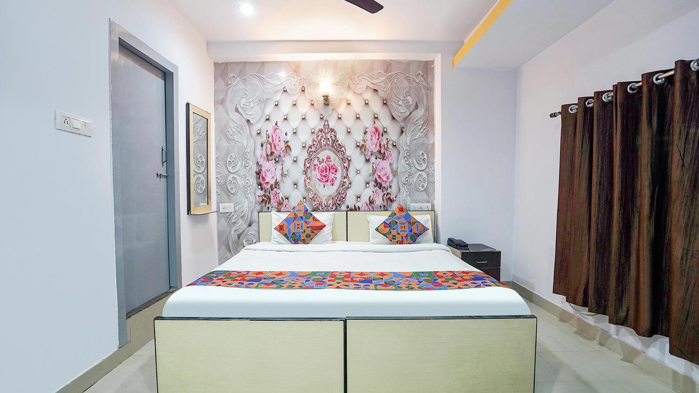 Capital O Hotel R Inn