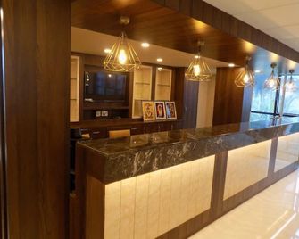 Hotel Sarah International - Udupi - Front desk