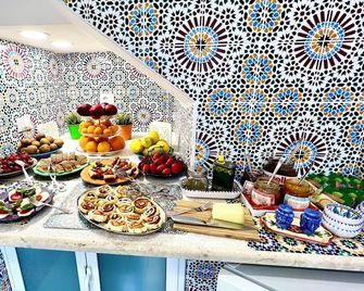 Cortile Sant'Agostino - Mazara del Vallo - Buffet