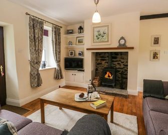 Mulberry Cottage - Grange-over-Sands - Living room