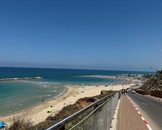 Prince Palace Netanya Central Beach - Netanya - Beach