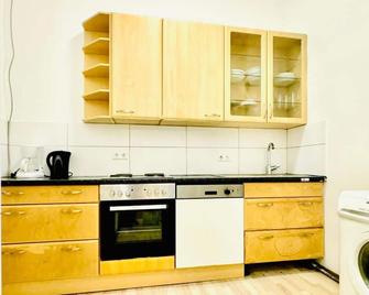 4br Apartment For 8p, 10min To Fac Platz - Vienna - Kitchen
