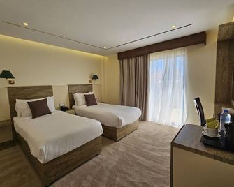 Edom Hotel - Wadi Musa - Bedroom