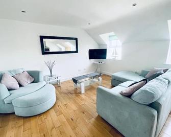 Ballina Town Centre Duplex. - Ballina (Mayo) - Living room