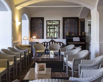 Hotel Beau Rivage - Baveno - Лаунж