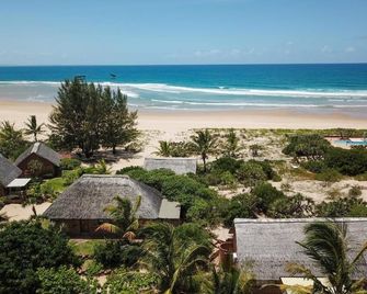 Bay View Lodge - Praia do Tofo - Beach